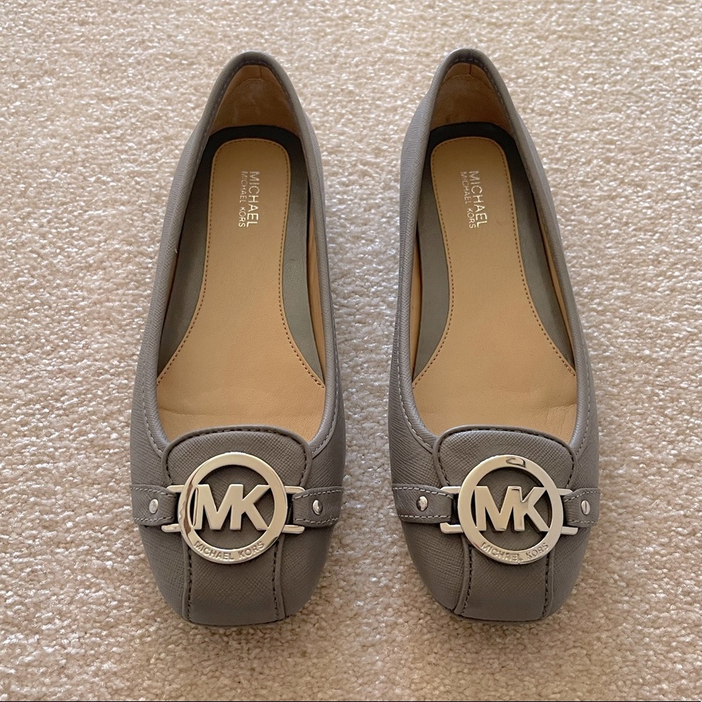 NWOT Gray Michael Kors Fulton Moc